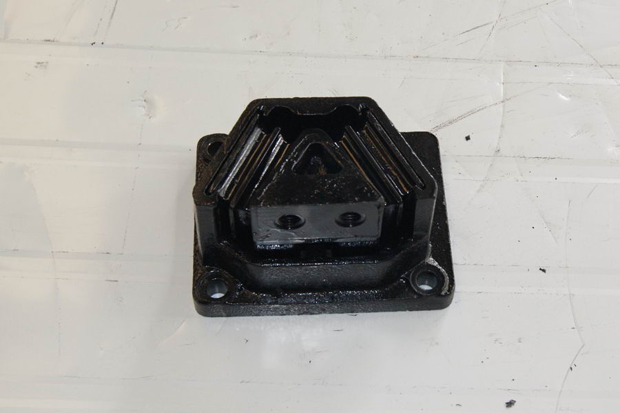 陜汽發(fā)動(dòng)機懸置軟墊DZ95259590078